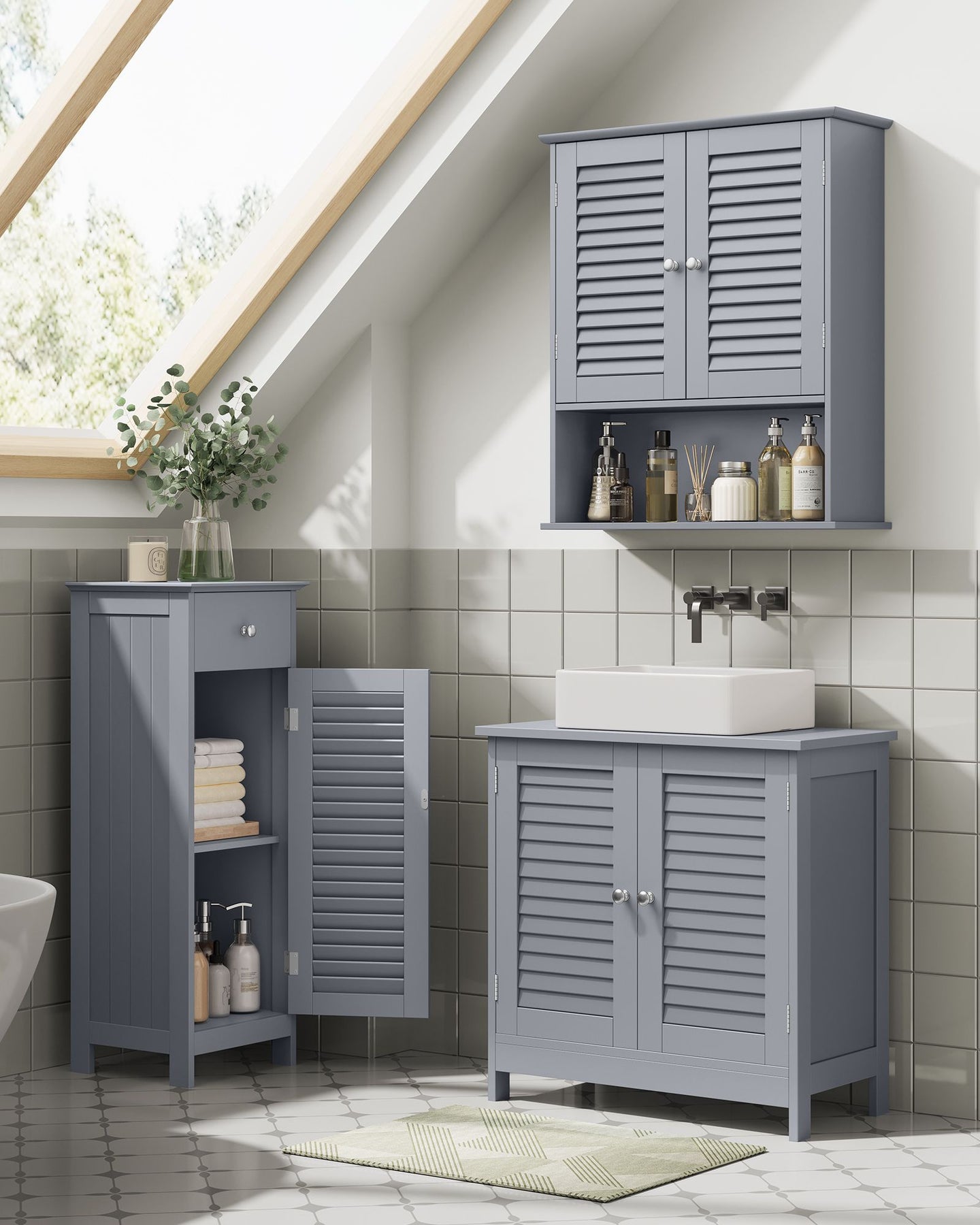 Bathroom Storage Cabinet - Wood - Dove Grey - Freestanding with Drawer and Shutter Door
