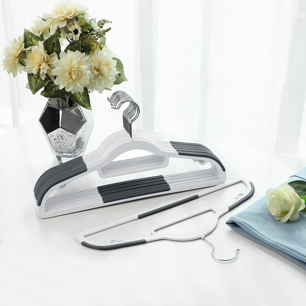 Heavy-Duty Plastic Clothes Hangers - 360° Swivel Hooks - Light and Dark Grey - Non-Slip Grip