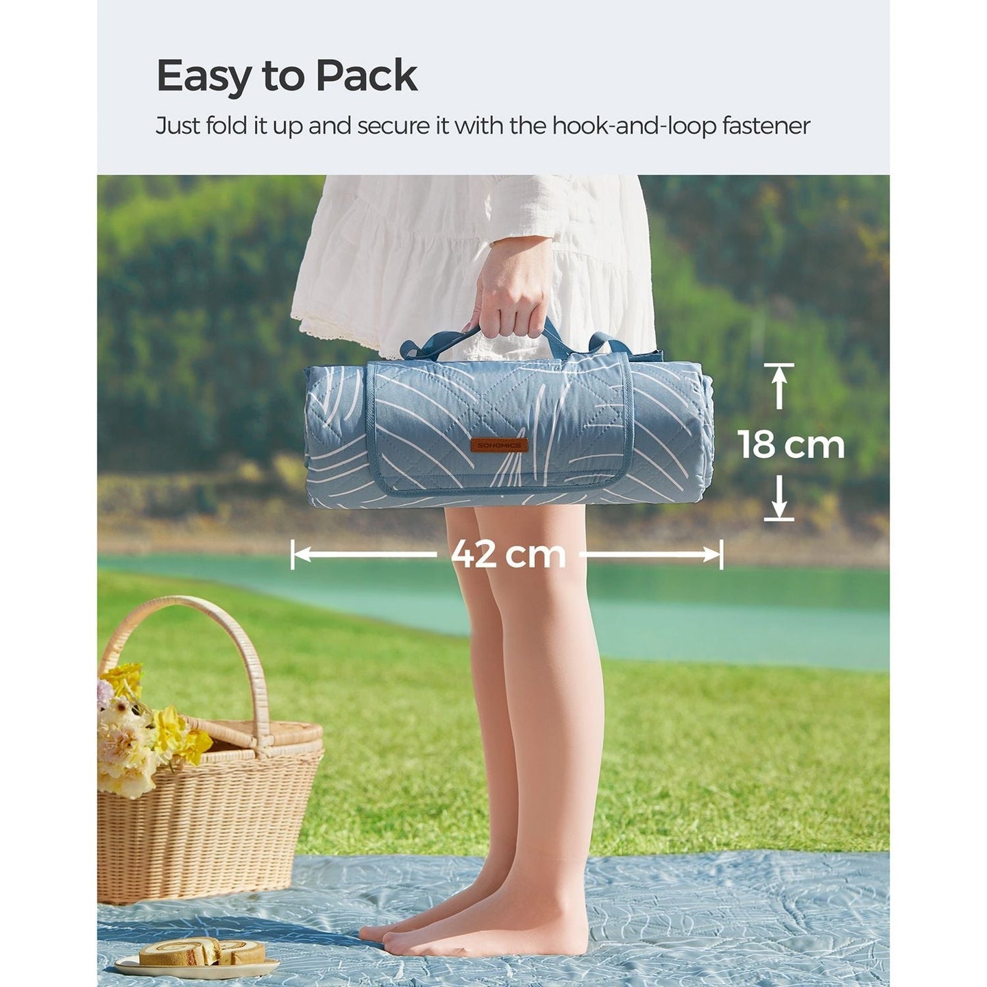Picnic Blanket - Fabric - Blue with Leaf Pattern - Extra Large 200 x 200 cm