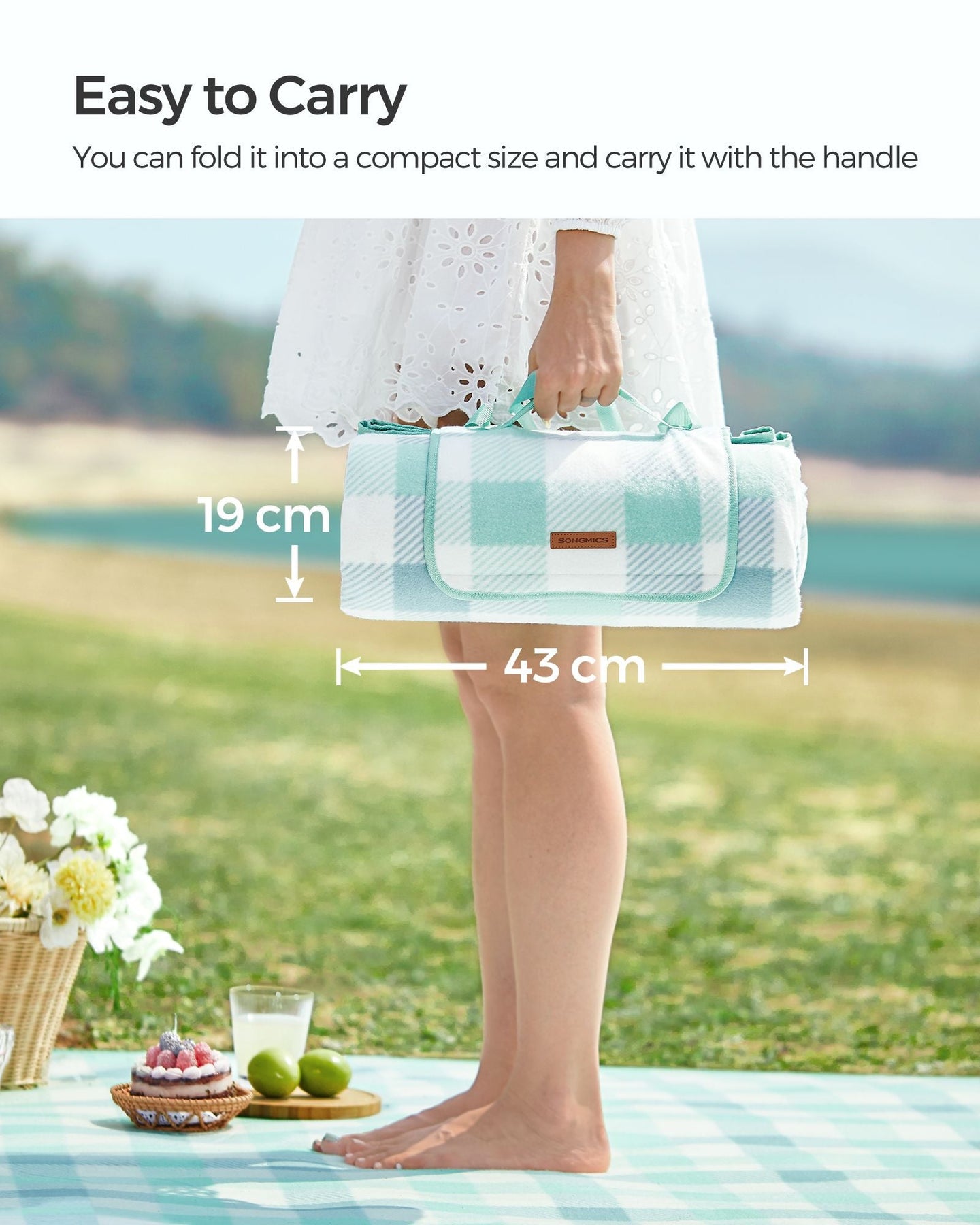 Picnic Blanket - Waterproof Fabric - Green and White - Large 200 x 200 cm with Blow-Away Prevention Pegs