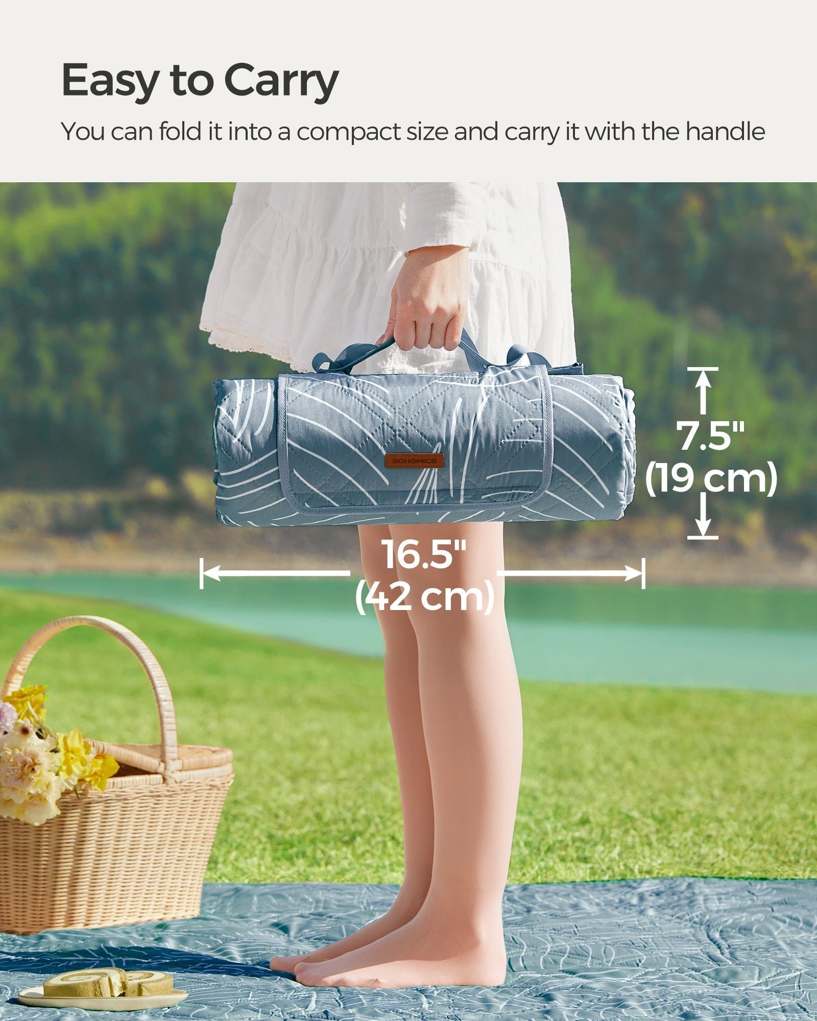 Picnic Blanket - Fabric - Light Blue with Leaf Pattern - Generously Sized 300 x 200 cm