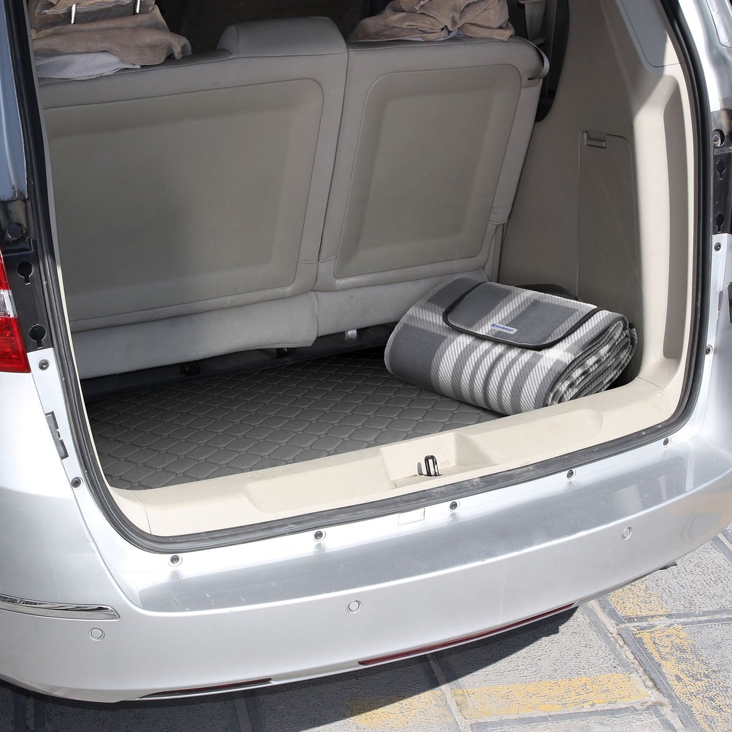Picnic Blanket - Fabric - Grey and White - Large Waterproof Outdoor Mat