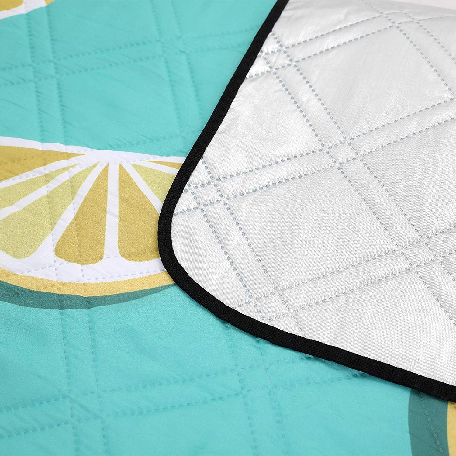 Large Camping Picnic Blanket - Waterproof Layer