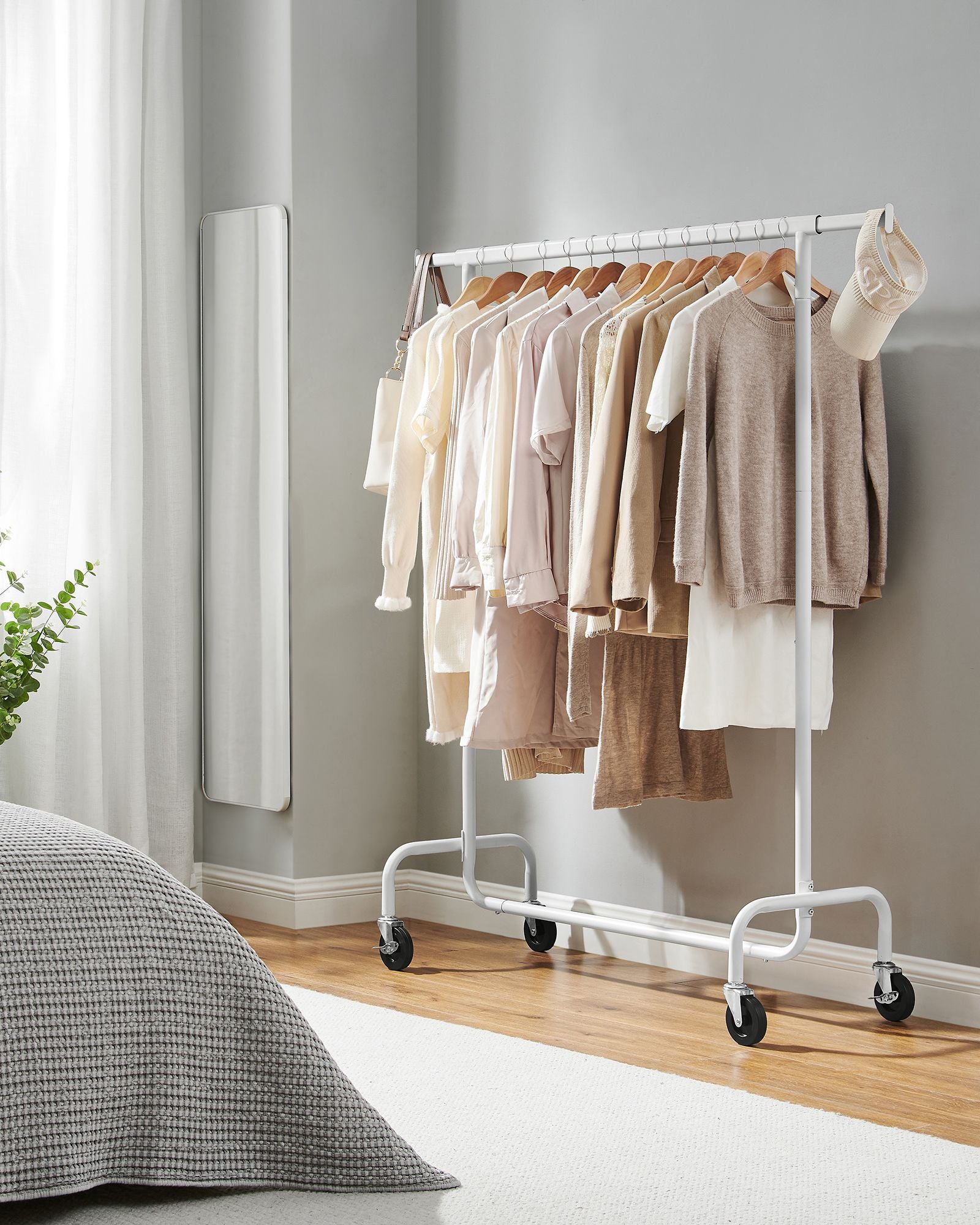 Clothes Rack - All-Metal - Matte White