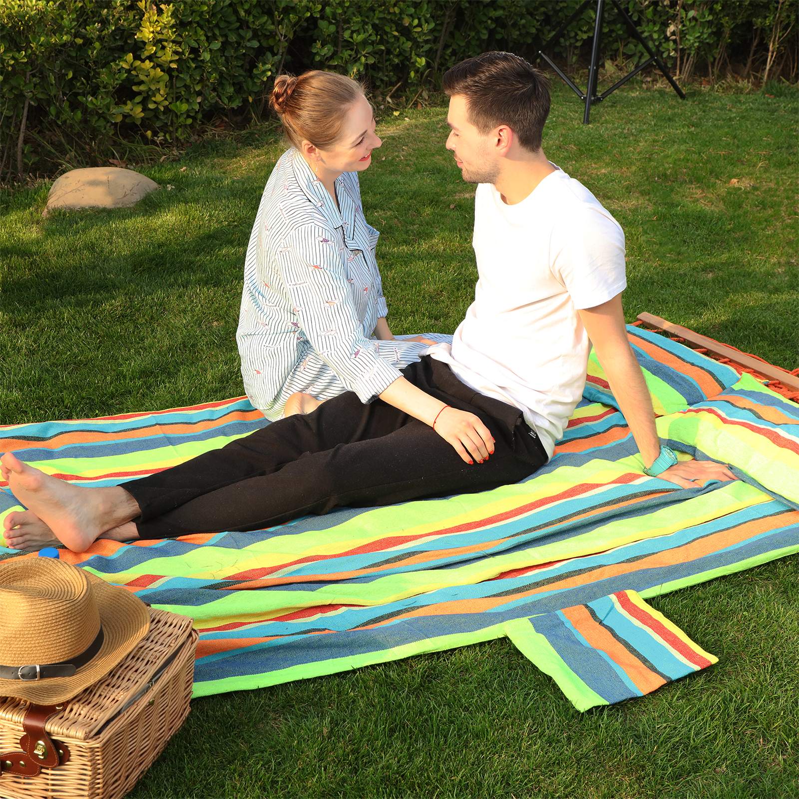 Hammock - 70% Cotton - Multicolor - Includes 2 Cushions