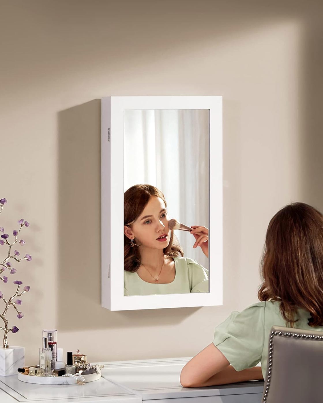 Lockable Jewellery Cabinet - Wood - White