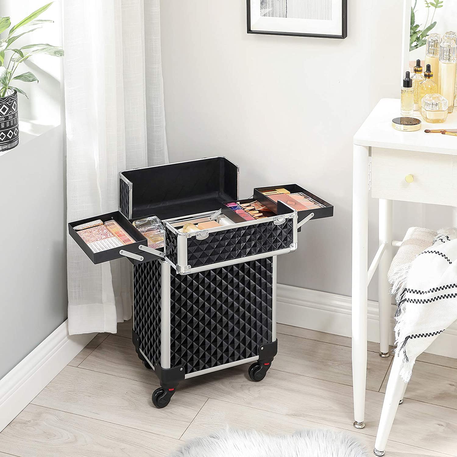 Makeup Case - Plastic - Black - Lockable