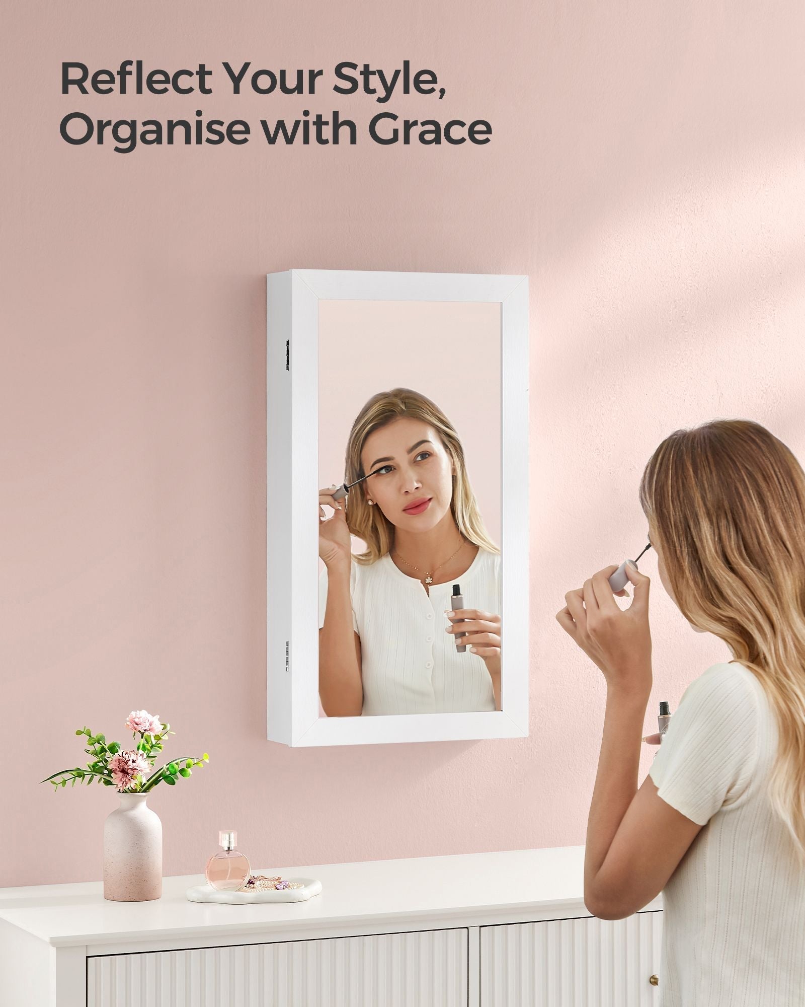 Wall-Mounted Jewellery Cabinet - Wood - White - Lockable with Mirror and Storage