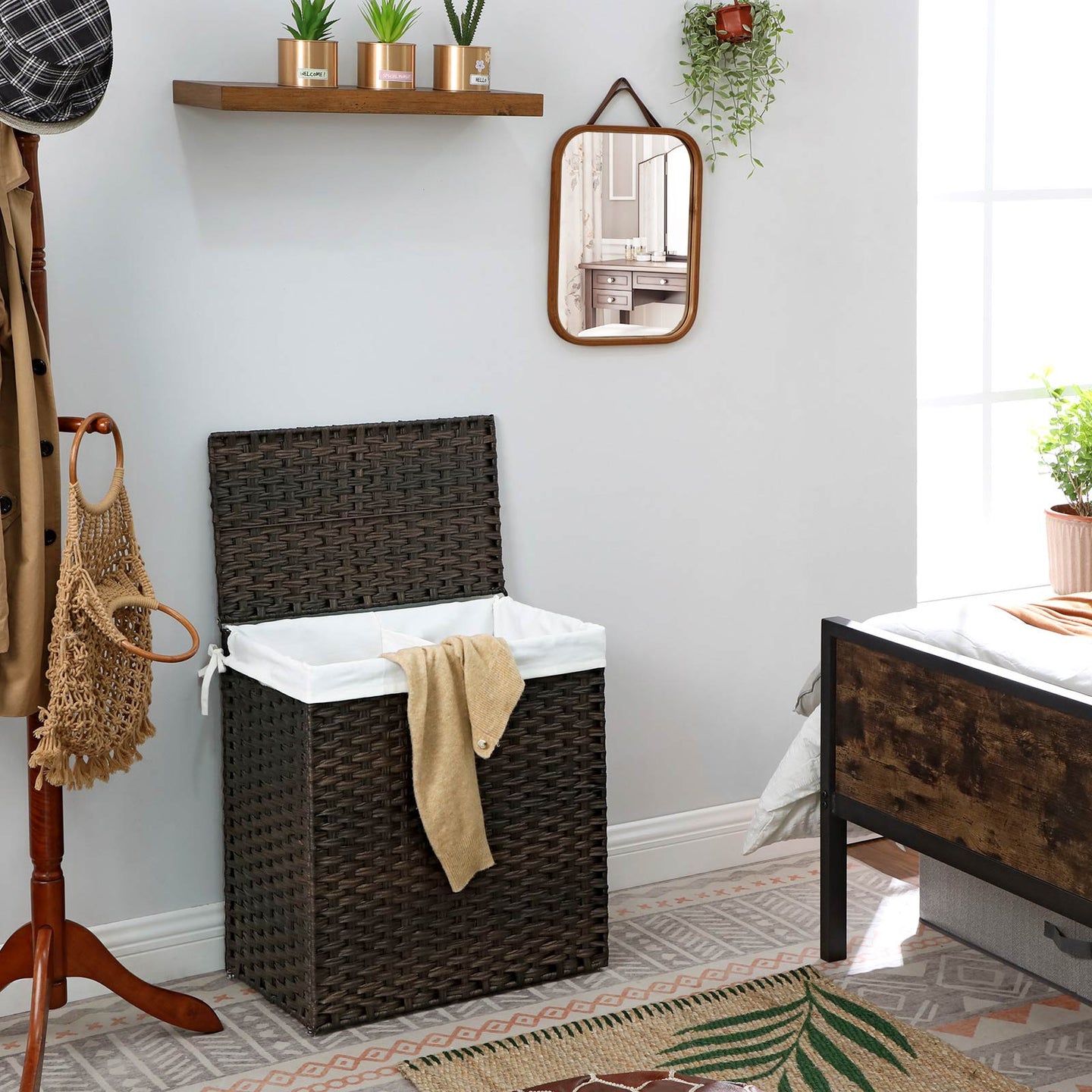 Handwoven Clothes Hamper - Synthetic Rattan - Brown - 90L Capacity with Lid and Handles