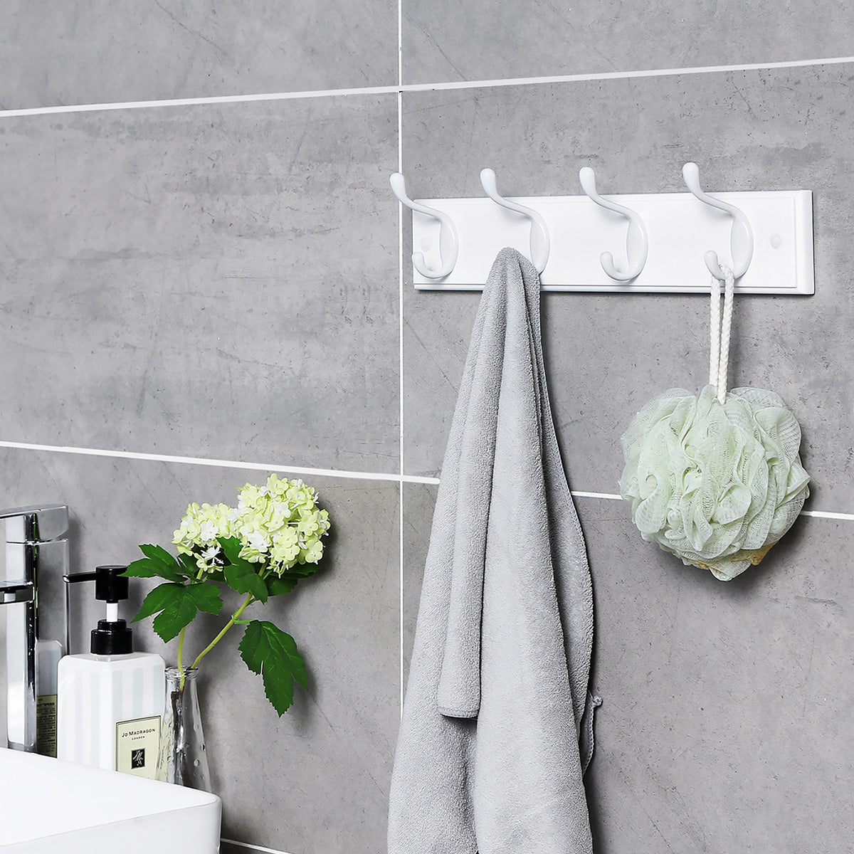 Wall-Mounted Coat Rack - 4 Metal Hooks - Wood - White