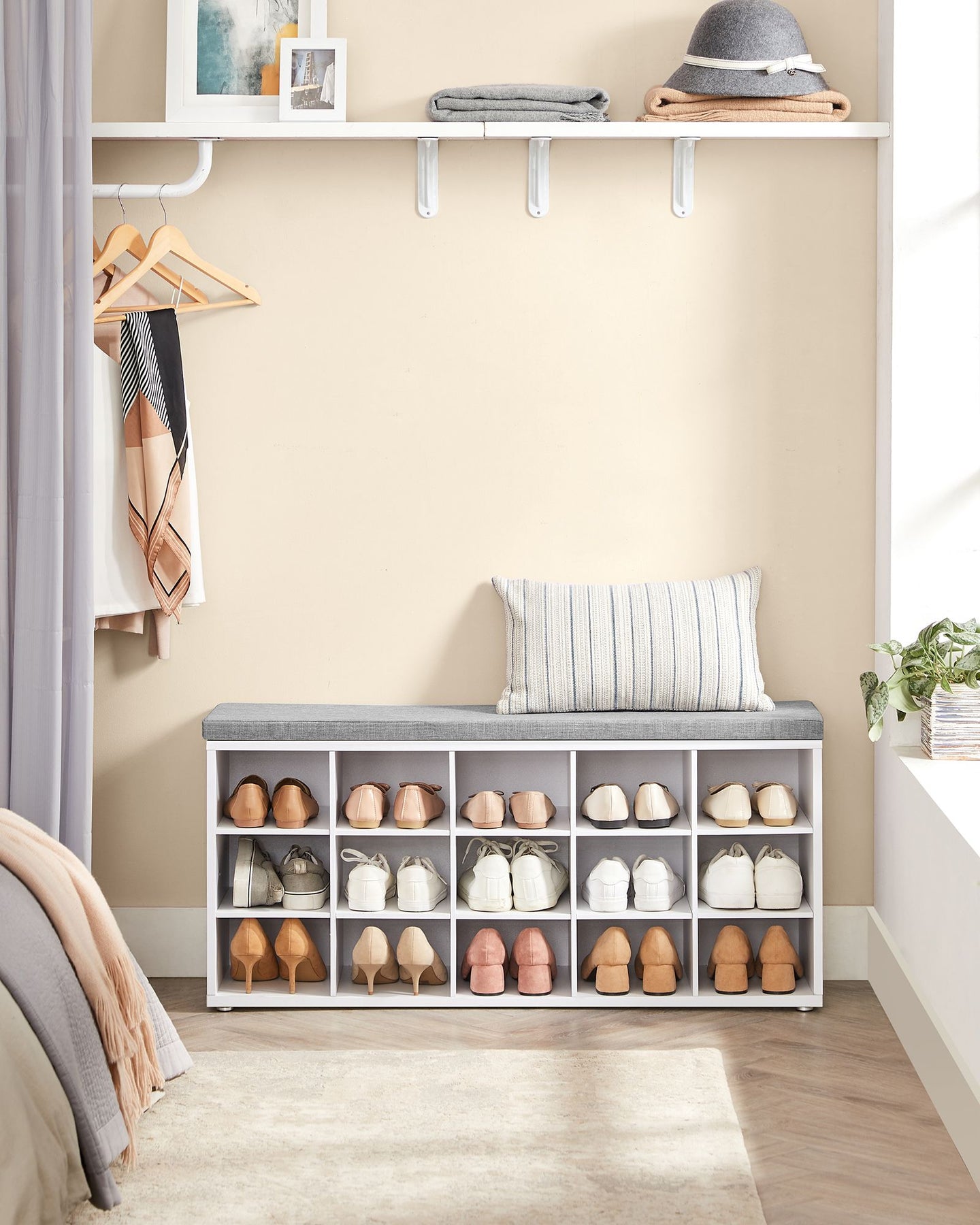 Shoe Rack - Wood - Cloud White - Shoe Bench with Cushion and 15 Open Storage Compartments