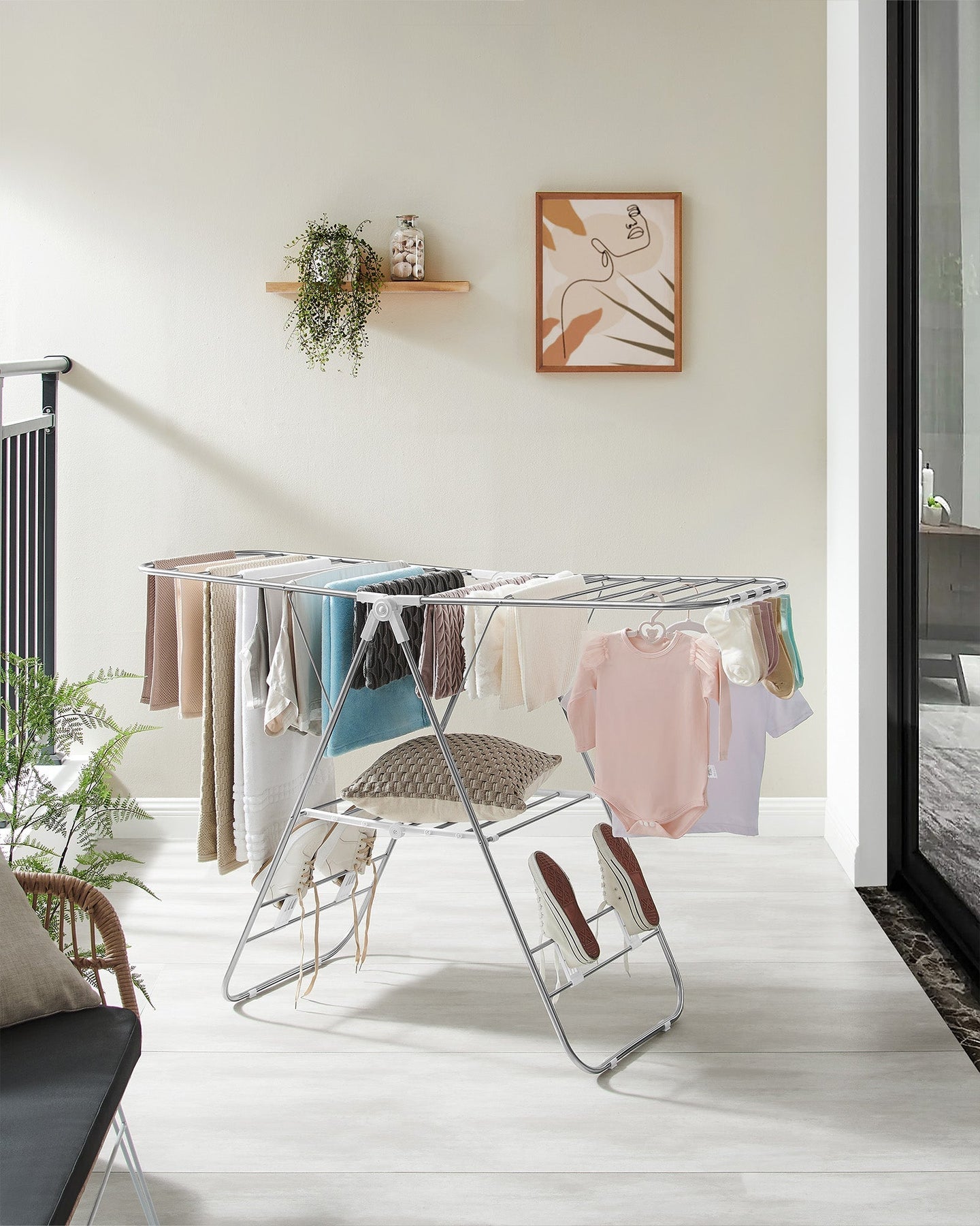 Foldable Clothes Drying Rack - Stainless Steel - Silver - Height-Adjustable Wings with 16 Metre Drying Space
