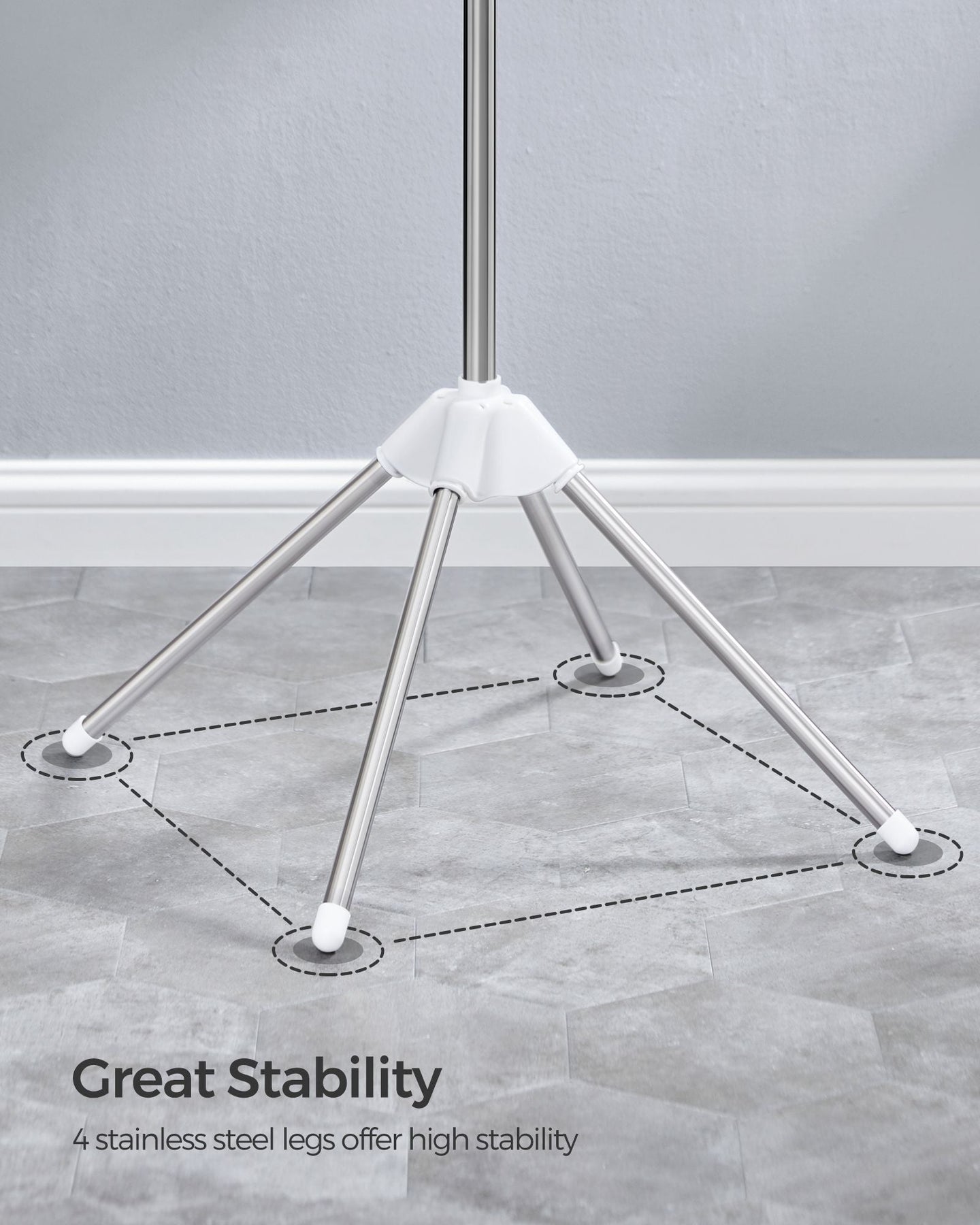 Clothes Drying Rack - Stainless Steel - Silver - Foldable Indoor Rotary Design with 3 Arms
