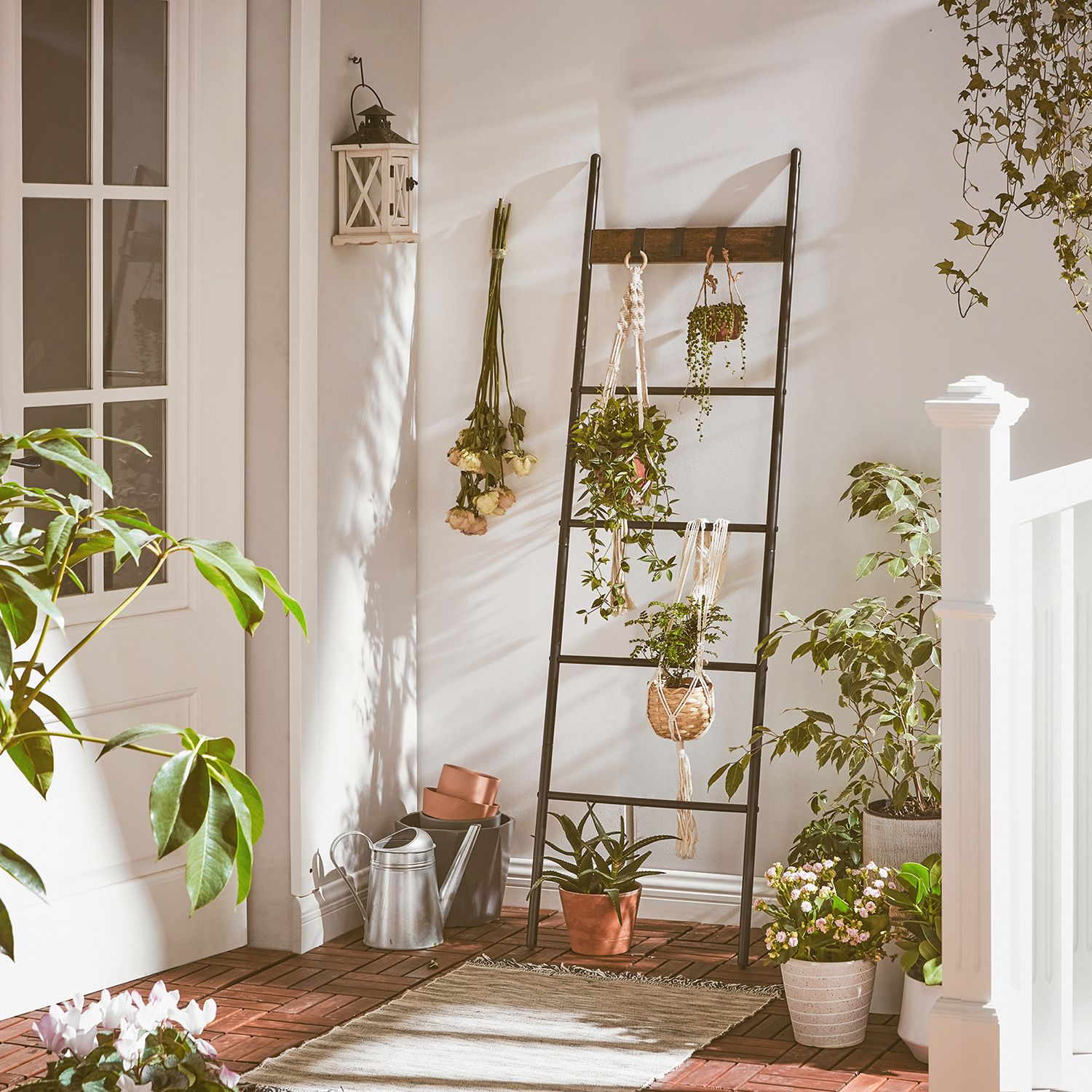 Blanket Ladder - Metal - Rustic Brown and Black
