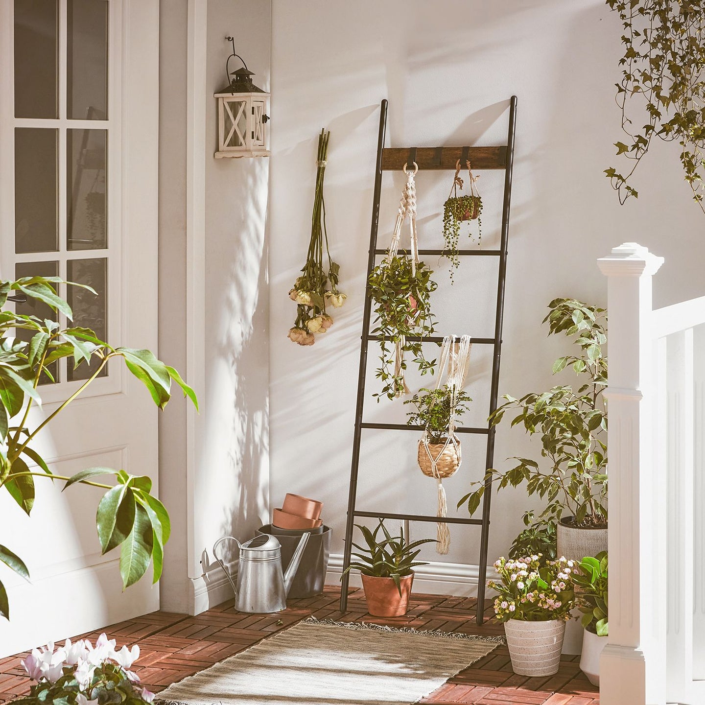 Blanket Ladder - Metal - Rustic Brown and Black
