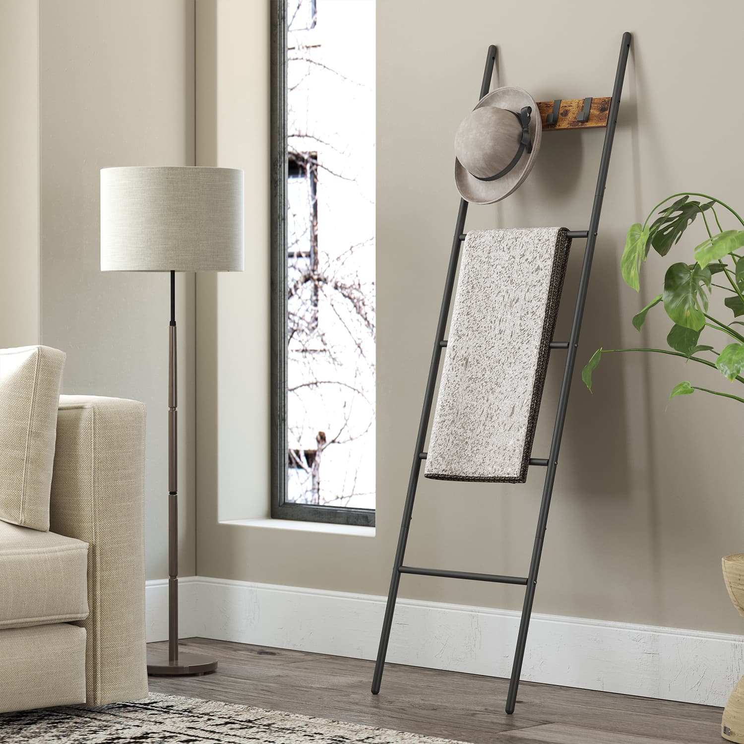 5-Tier Ladder Shelf - Metal - Black - Space-Saving with 4 Removable Hooks