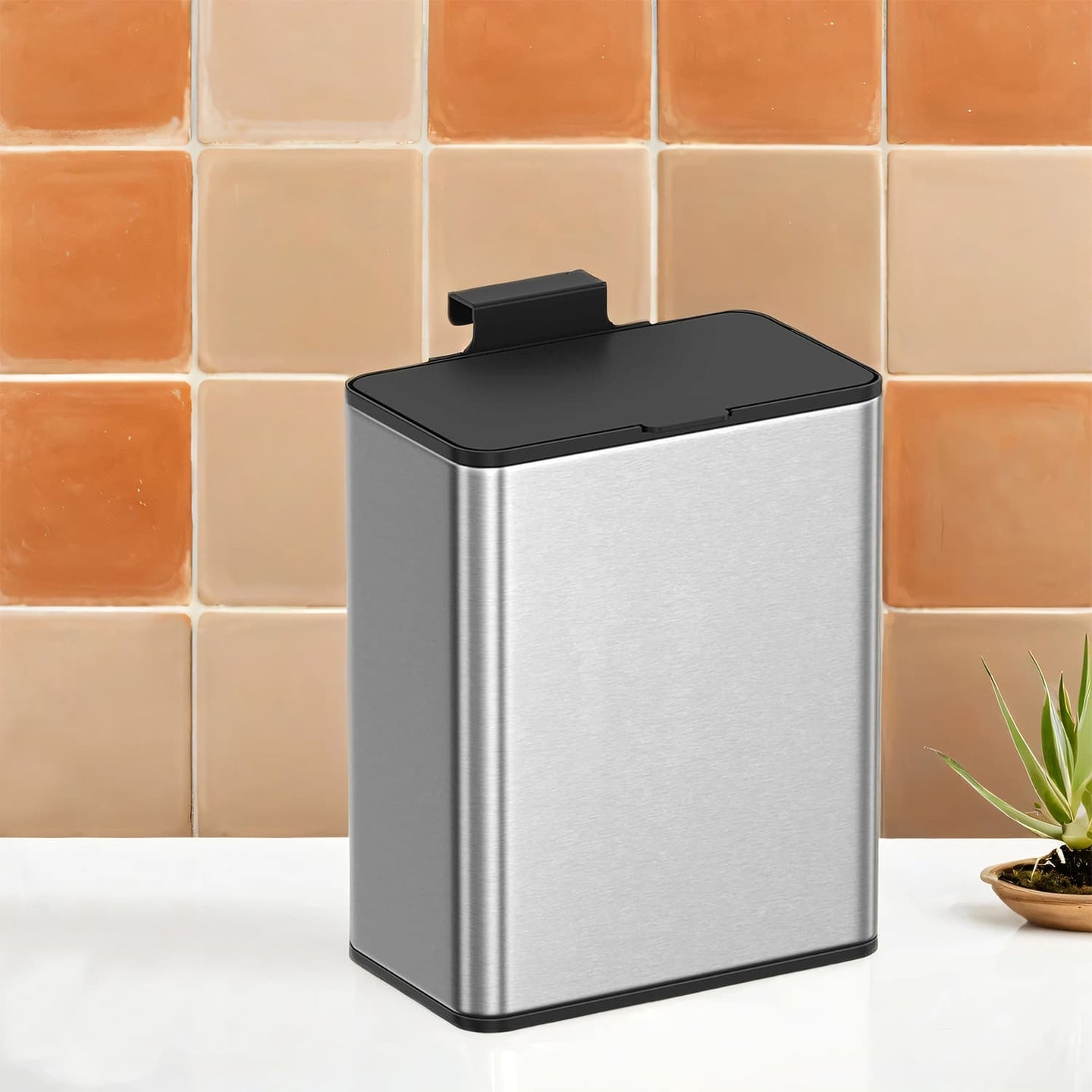Hanging Kitchen Trash Can - 8L - Steel - Lid with Wall-Mount and Cabinet Door Hooks