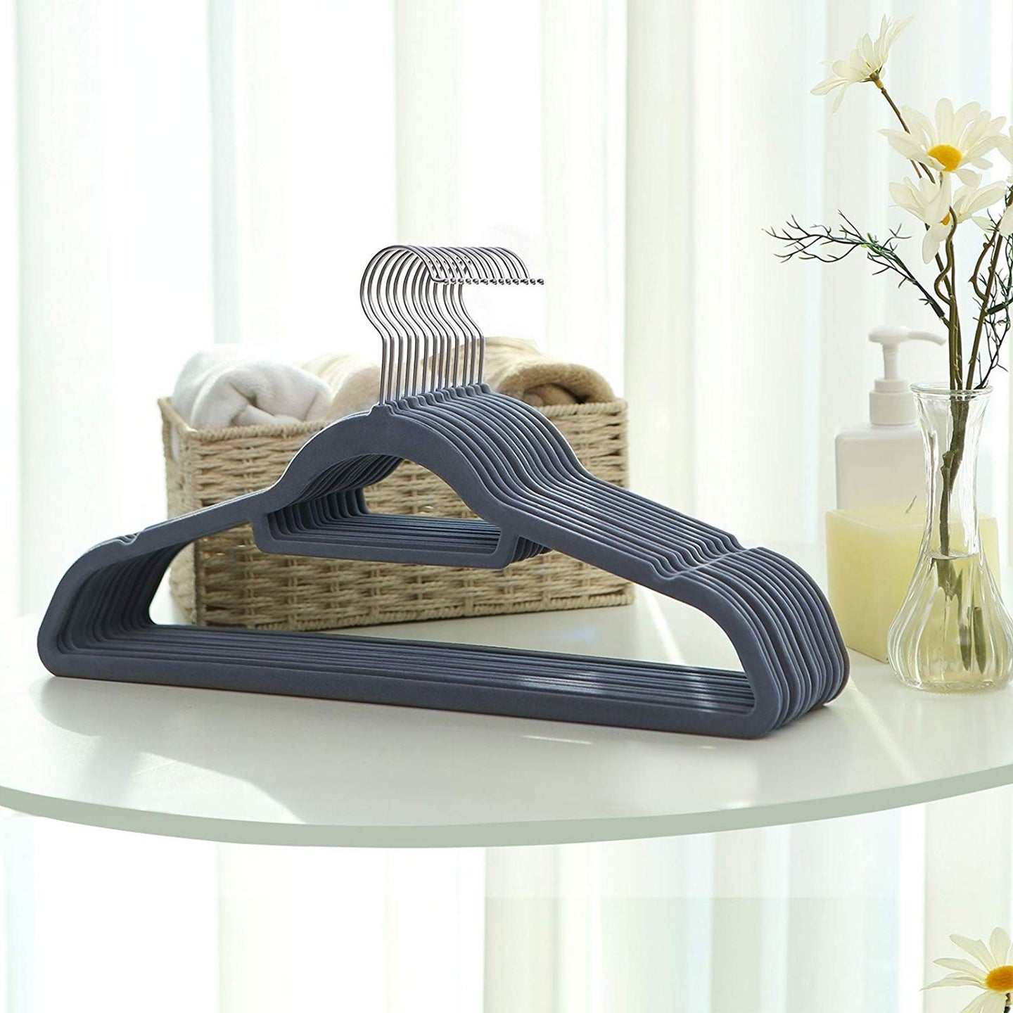 Velvet Hangers - 360° Swivel Hooks - Light Grey - Non-Slip