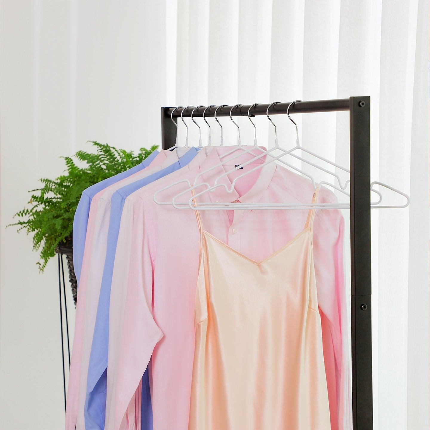 Metal Coat Hanger Set - 20 Pack - Metal with PVC Coating - White - Non-Slip with Notches
