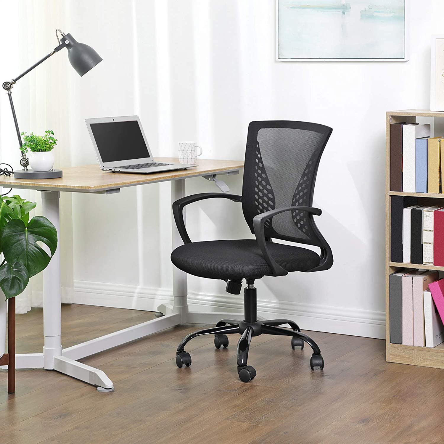 Swivel Mesh Office Chair - Mesh - Black - Height Adjustable with Tilt Function