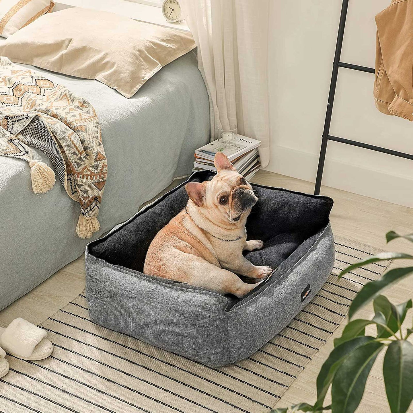 Large Reversible Washable Dog Bed - Fabric - Gray and Dark Gray - Premium Comfort