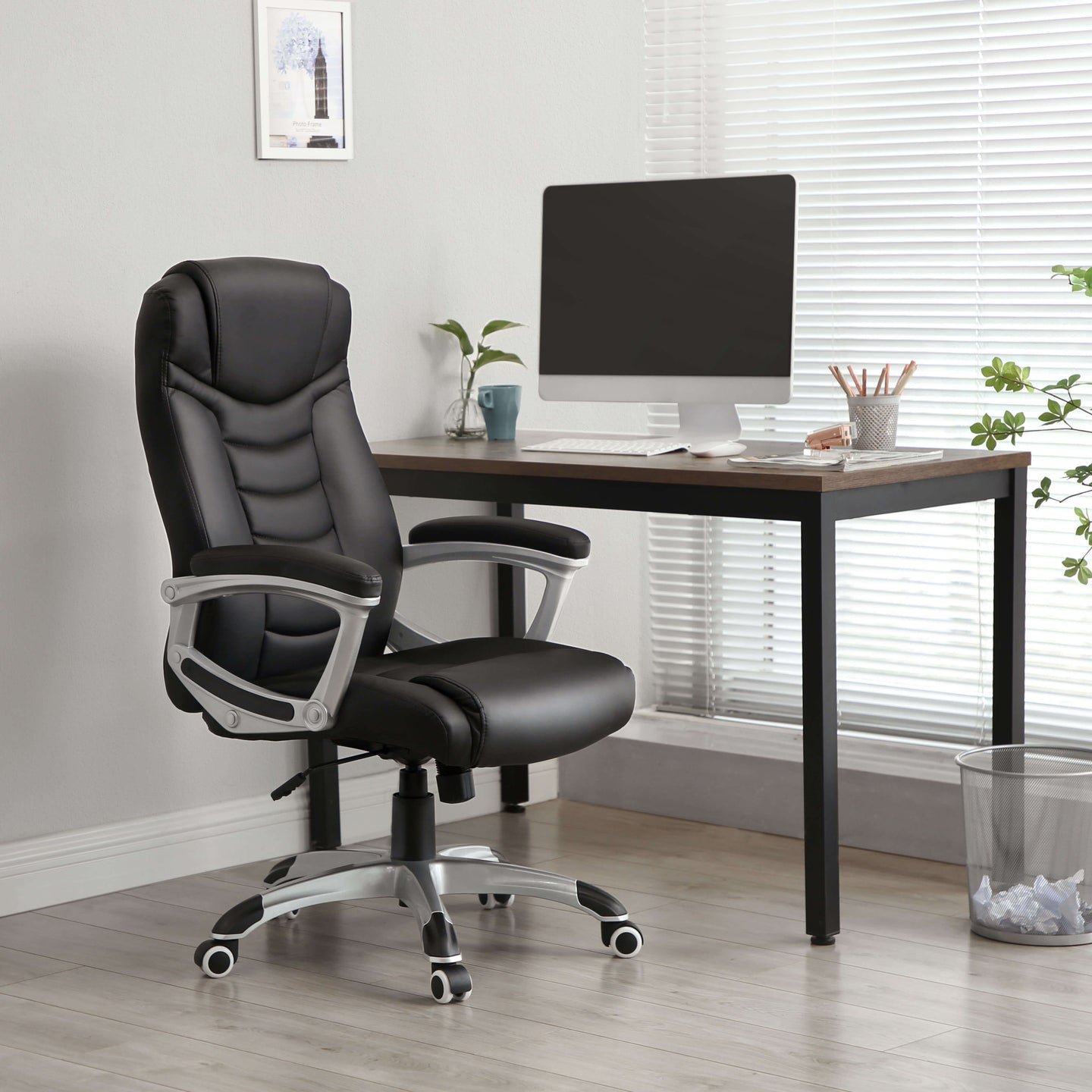 Ergonomic Office Chair - PU - Black - Height Adjustable