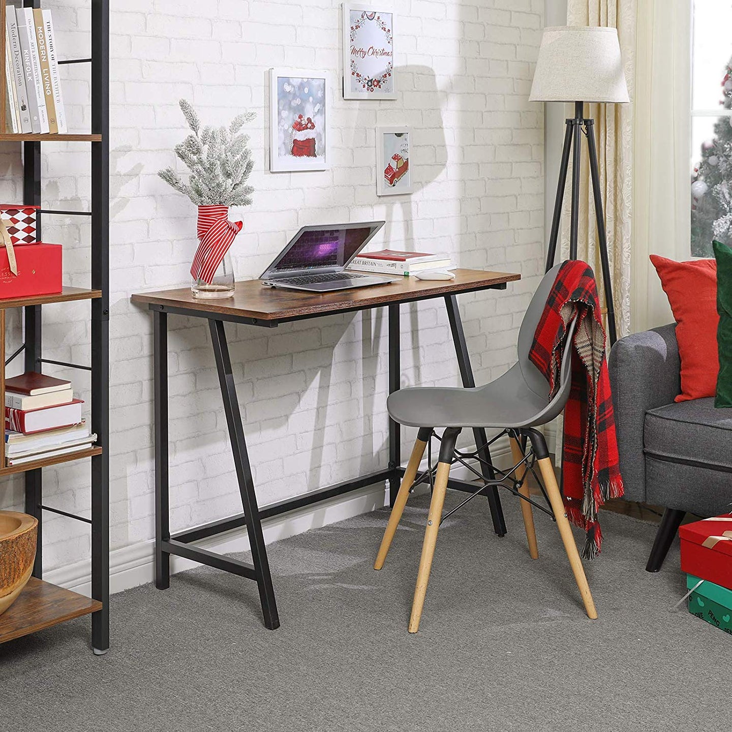 Computer Desk - Wood - Rustic Brown - Space-Saving