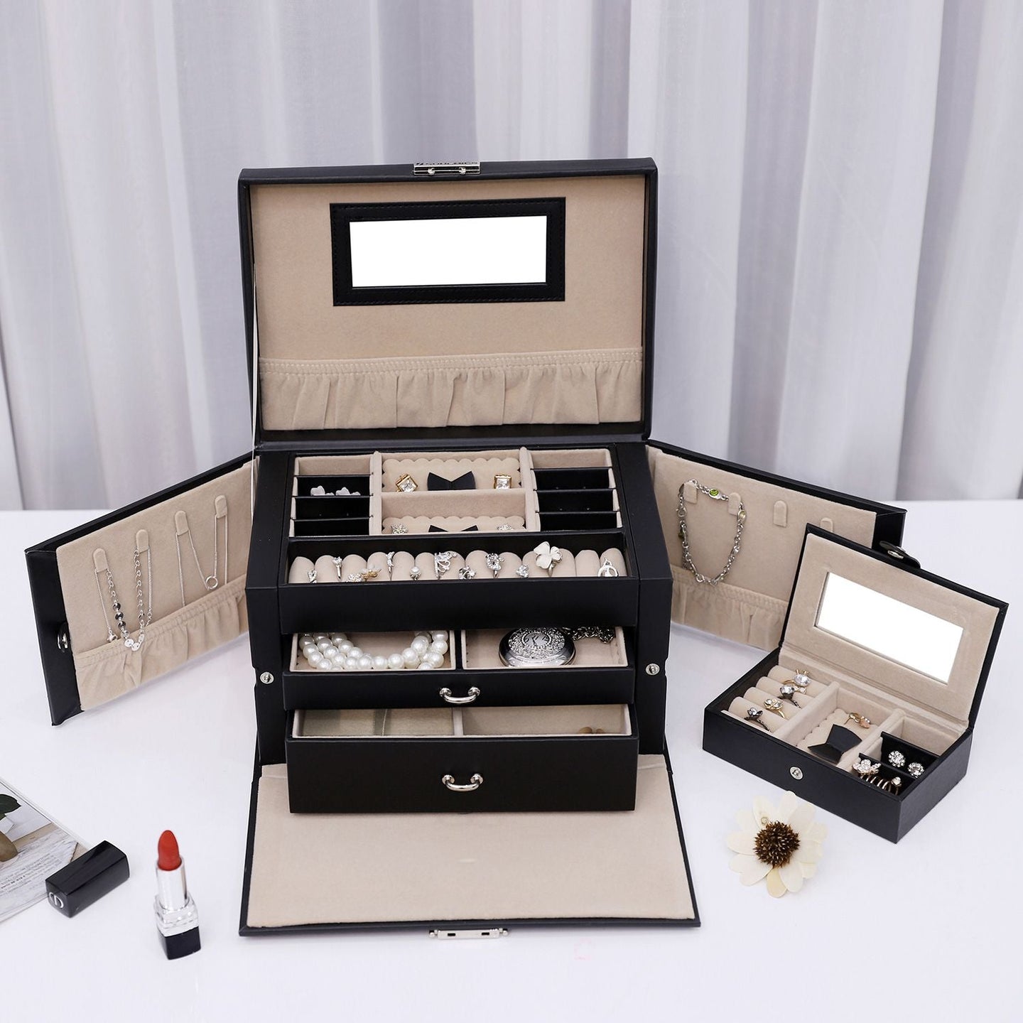 Jewellery Box - Velvet - White - Lockable with Mirror and 2 Drawers