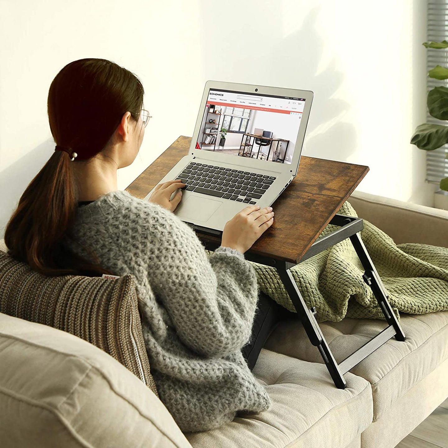 Laptop Desk - Wood - Rustic Brown - Adjustable Tilting Angles and Folding Legs