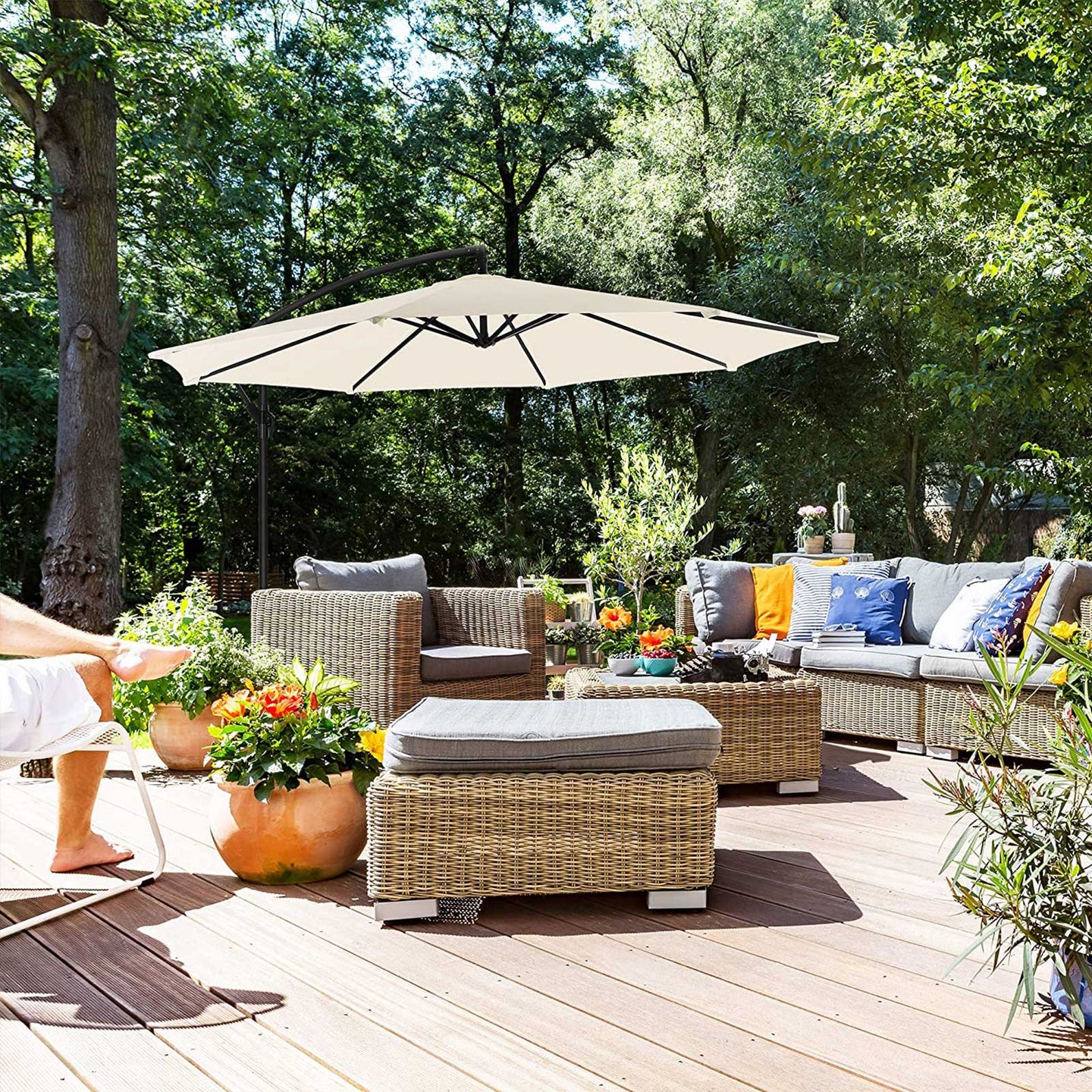 Cantilever Garden Patio Umbrella - Fabric - Grey - 3 m Offset Design with UPF 50+ Protection and Crank Mechanism