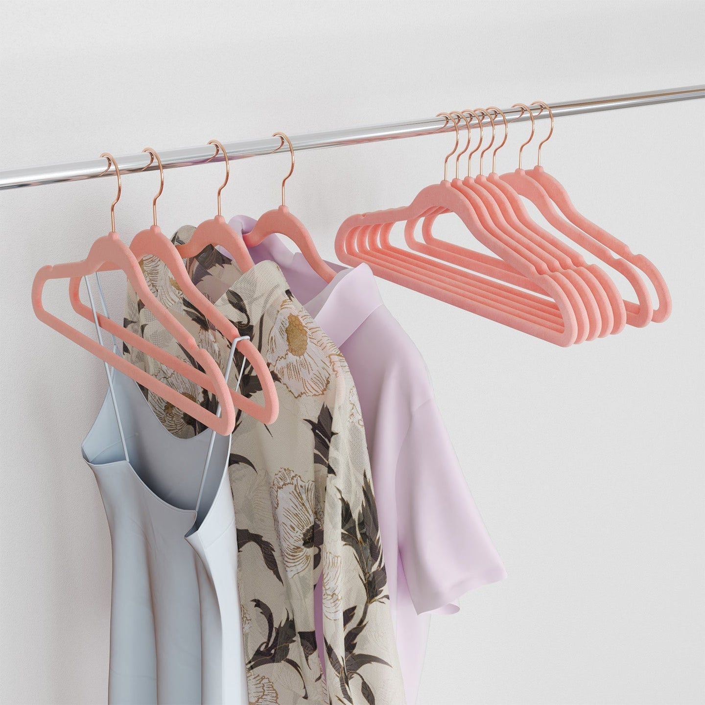 Velvet Hangers - 360° Swivel Hooks - Velvet - Pink - Non-Slip Design