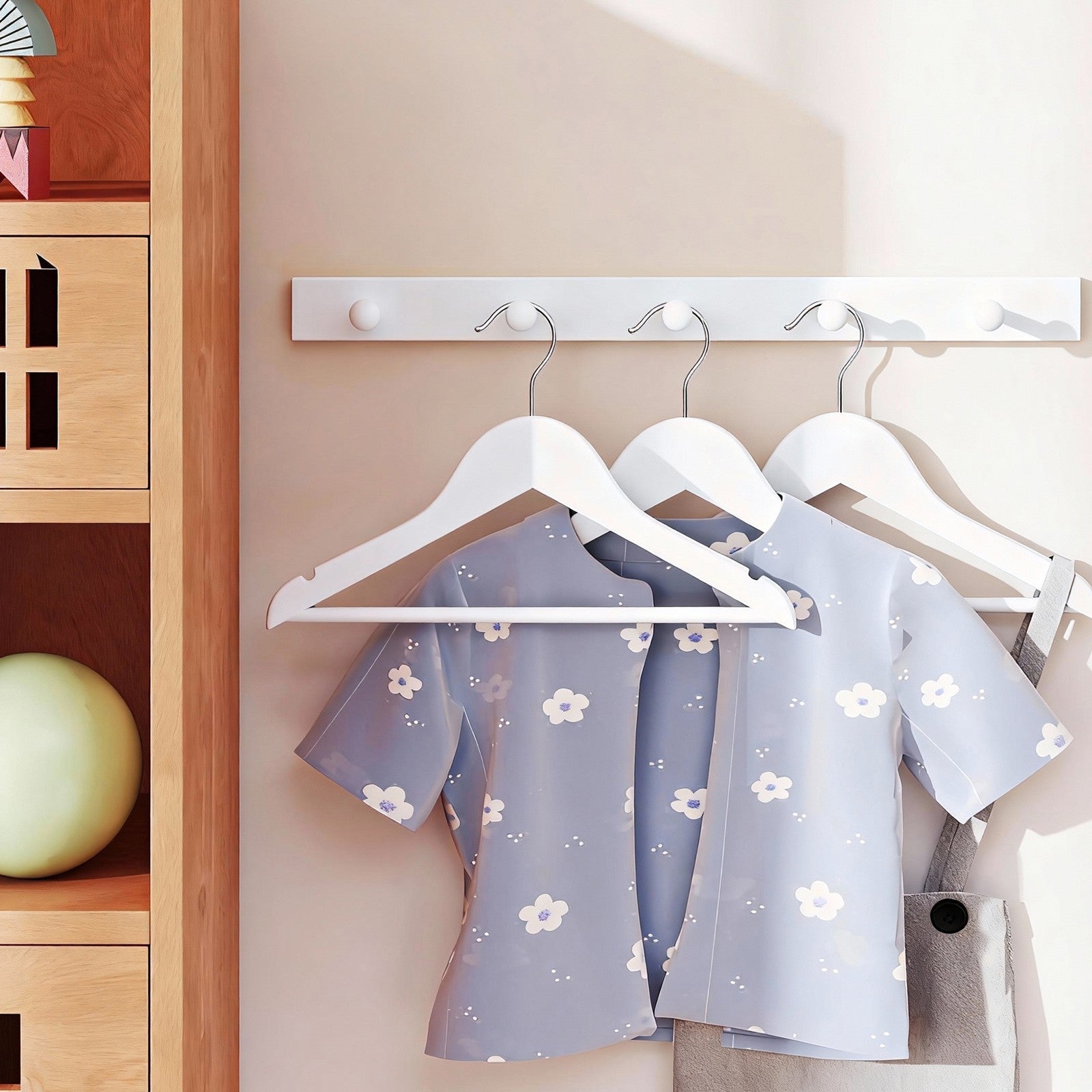 Kids' Wooden Clothes Hangers - 20-Pack - Solid Wood - 360° Swivel Hook