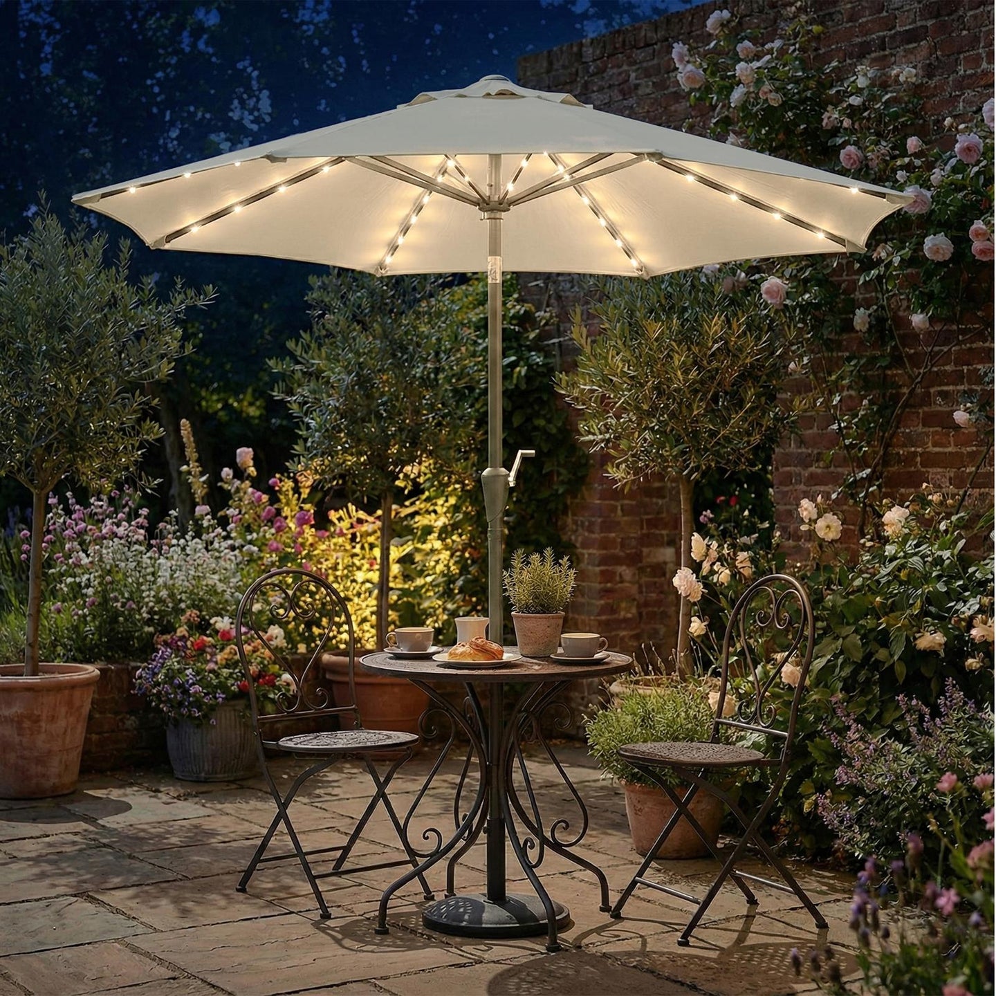 Outdoor Patio Umbrella - 3m - Polyester - Solar LED Lights