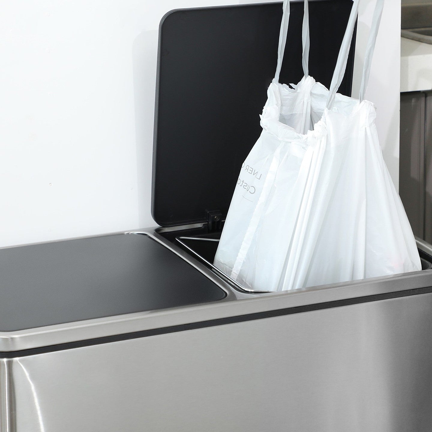 Drawstring Trash Bags - 1 Roll - White - Robust and Watertight