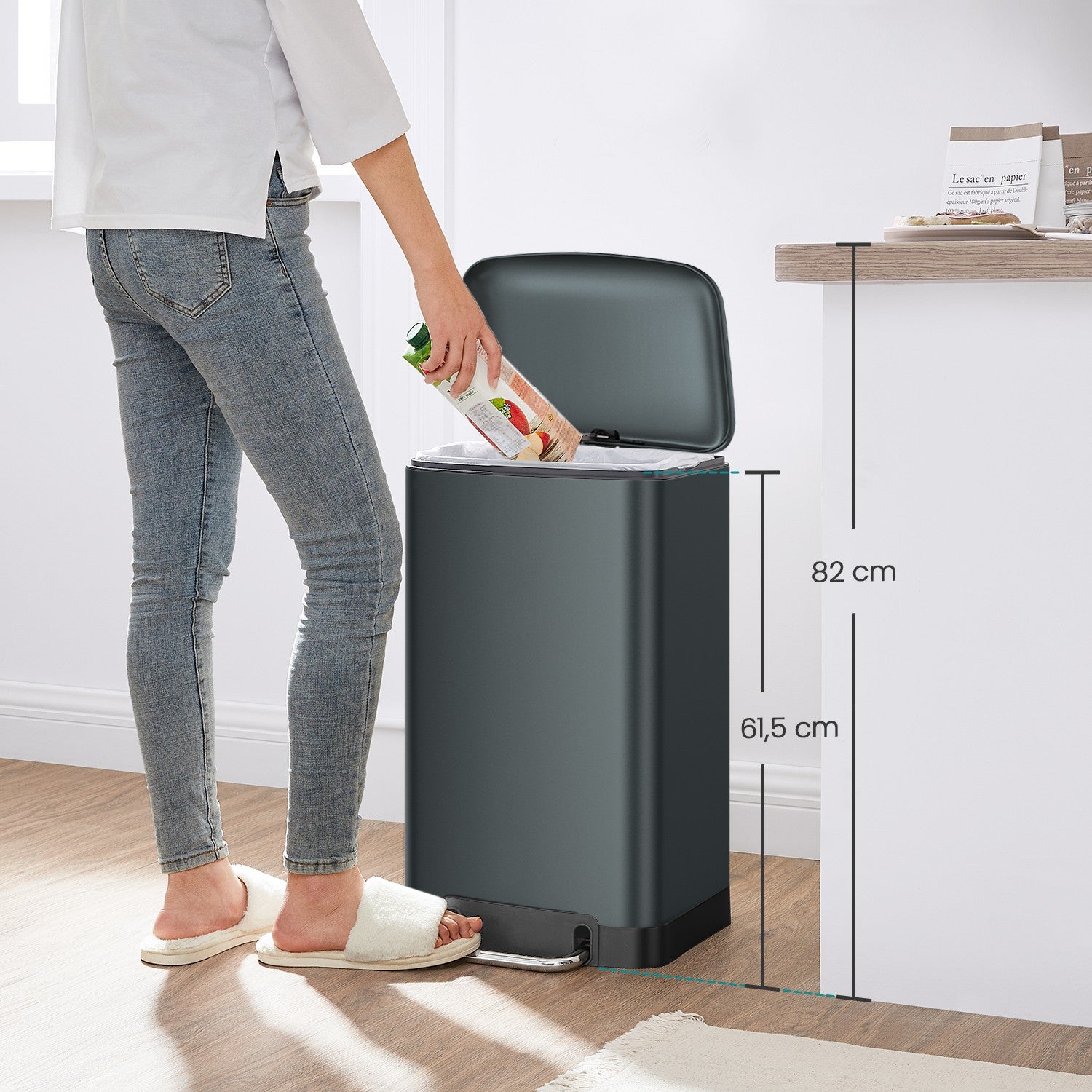 Kitchen Trash Can - 30L - Stainless Steel - Soft Close Lid